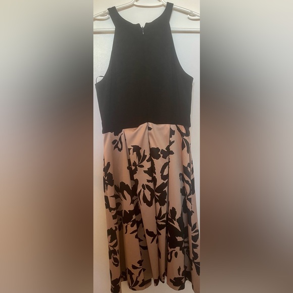 Fit & Flare Knee Length Dress - Picture 3 of 4